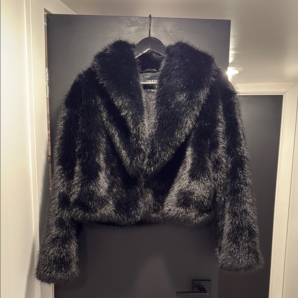 Zara Chic Black Faux Fur Jacket Crop